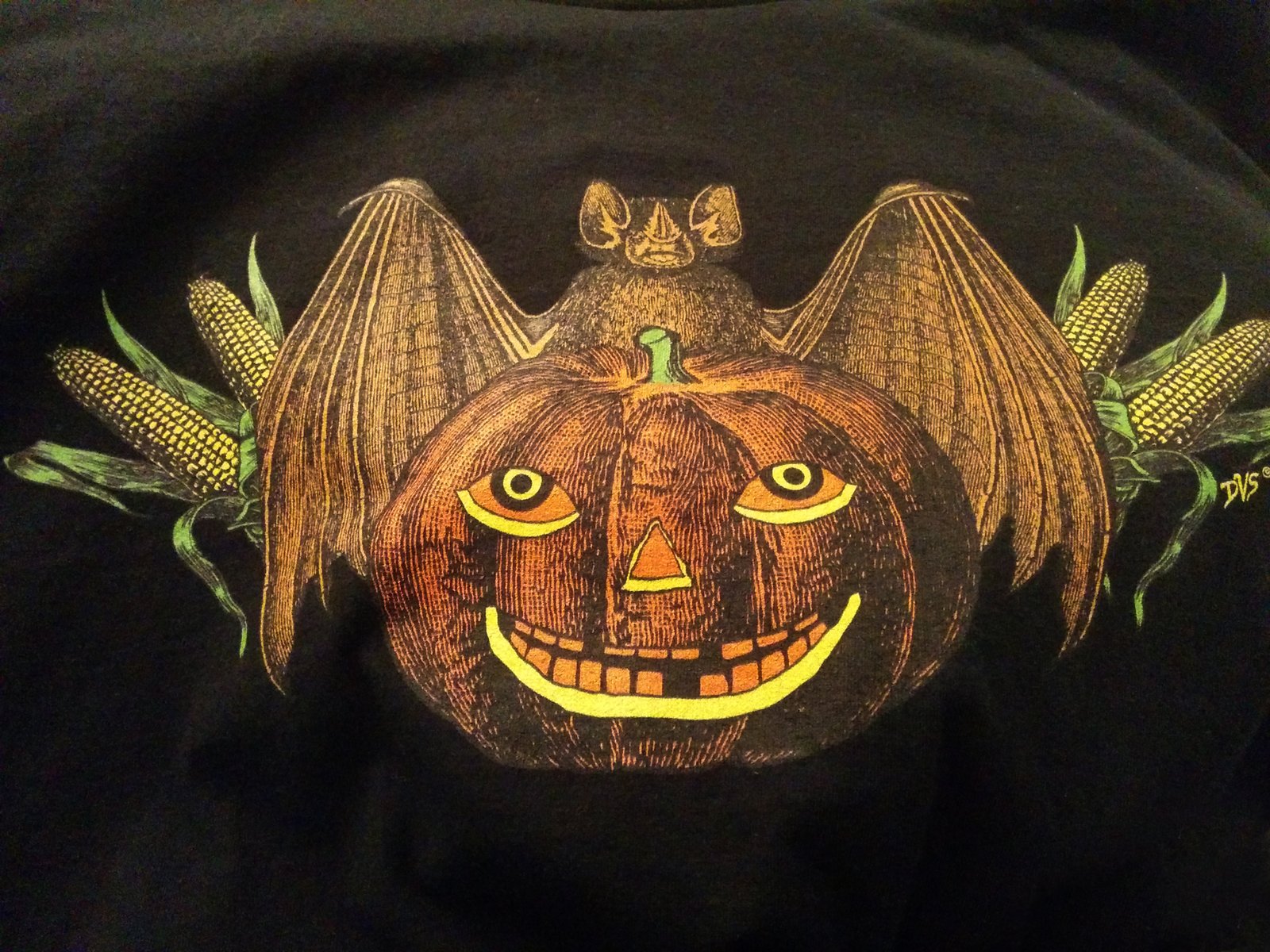 Halloween Crest T-shirt | Jackanapes Press